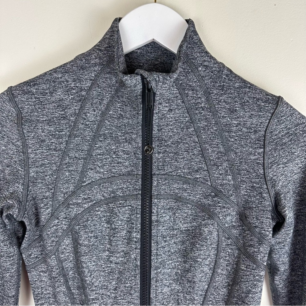 Lululemon Define Jacket - Picture 4 of 11